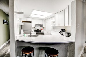 Microwave, stovetop, dishwasher, coffee/tea maker - Mountainside Trailview Condo: Cozy Frisco Retreat (Frisco)