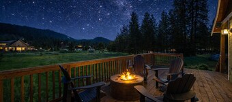 All About the Acreage/ View, Hot Tub, Dogs, WIFI