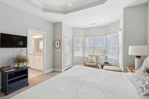 4 bedrooms, iron/ironing board, free WiFi, bed sheets - Attractive Charleston-style home with pool access in Wild Dunes (Isle of Palms)