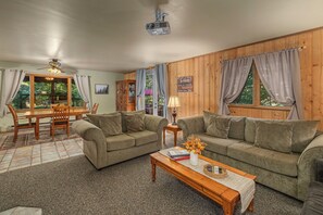 TV connectée, Netflix, lecteur de DVD, livres