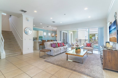 Luxury Resort Living in Reunion | 5 (Yes 5!) Master Bedrooms | Private Pool | Near Disney