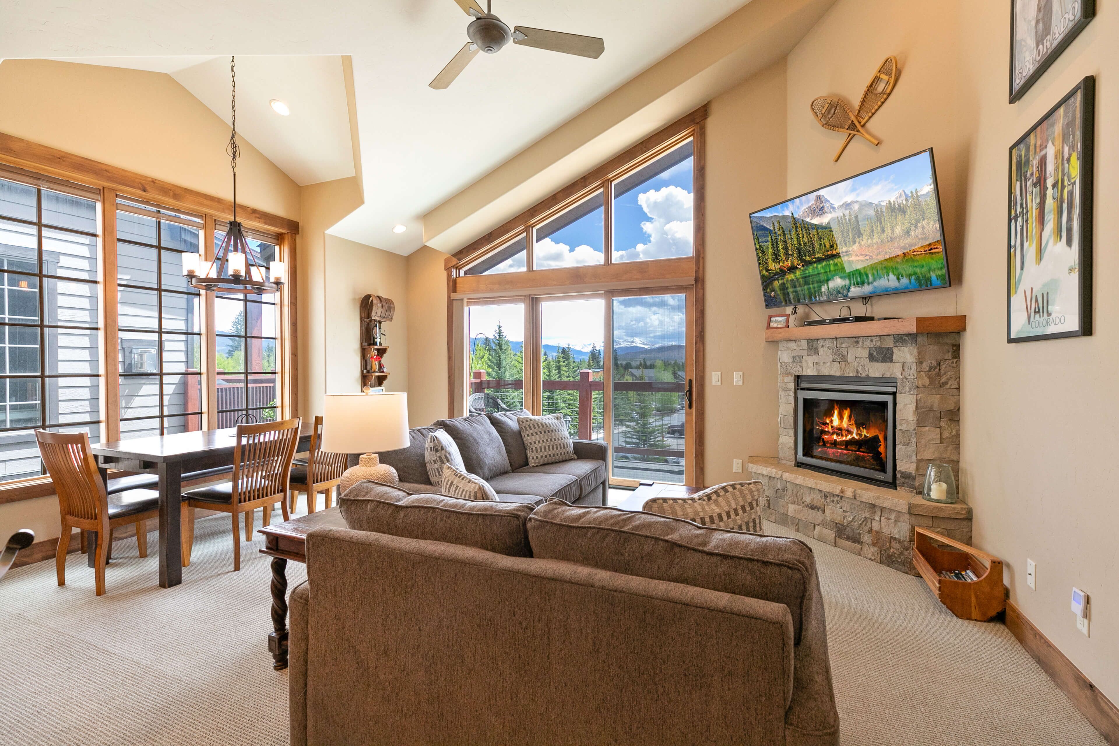 Frisco Sports Chalet Downhill Condo: Downtown, On Shuttle Route