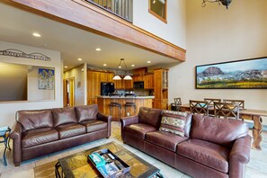 Een televisie, een open haard, een dvd-speler en boeken