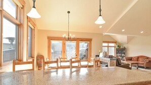 Interior - Mt. Victoria Lodge Crestline Condo: Downtown, Nicely Appointed (Frisco)