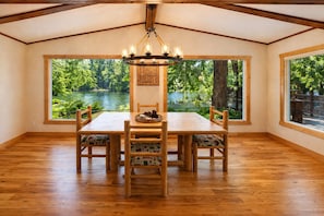 Dining - Riverfront | Fenced Yard | Dogs | Hot Tub | Stars (Leavenworth)