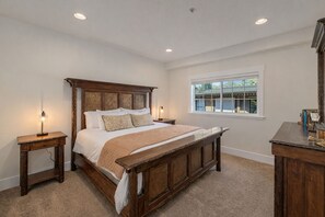 2 bedrooms, iron/ironing board, free WiFi, bed sheets - Bavarian Mt Suite-In Village-Walk to It All, BBQ (Leavenwort)