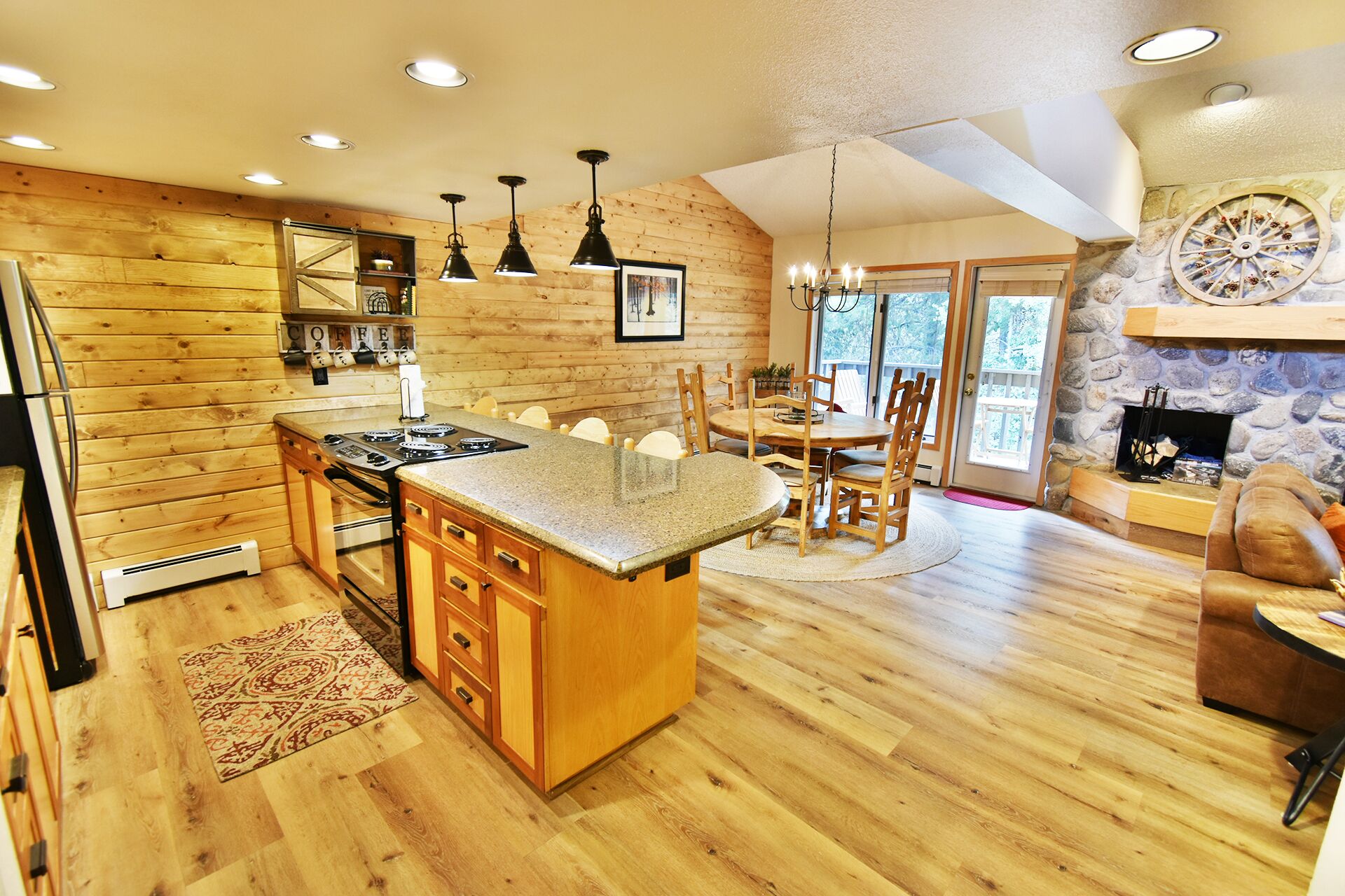 雪櫃、微波爐、焗爐、爐具