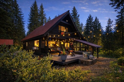 Hot Tub, WIFI, Dog Space, Forest, BBQ