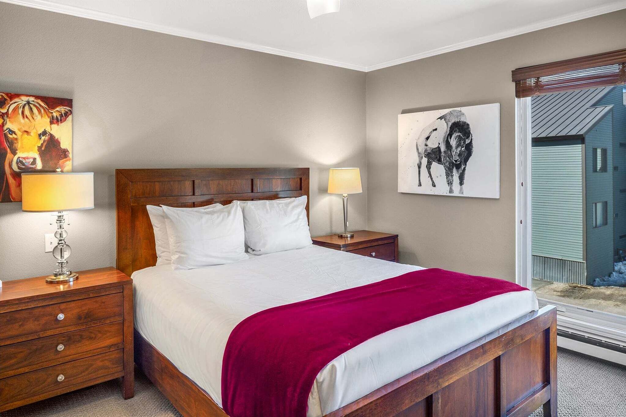 2 habitaciones, tabla de planchar con plancha y wifi gratis 