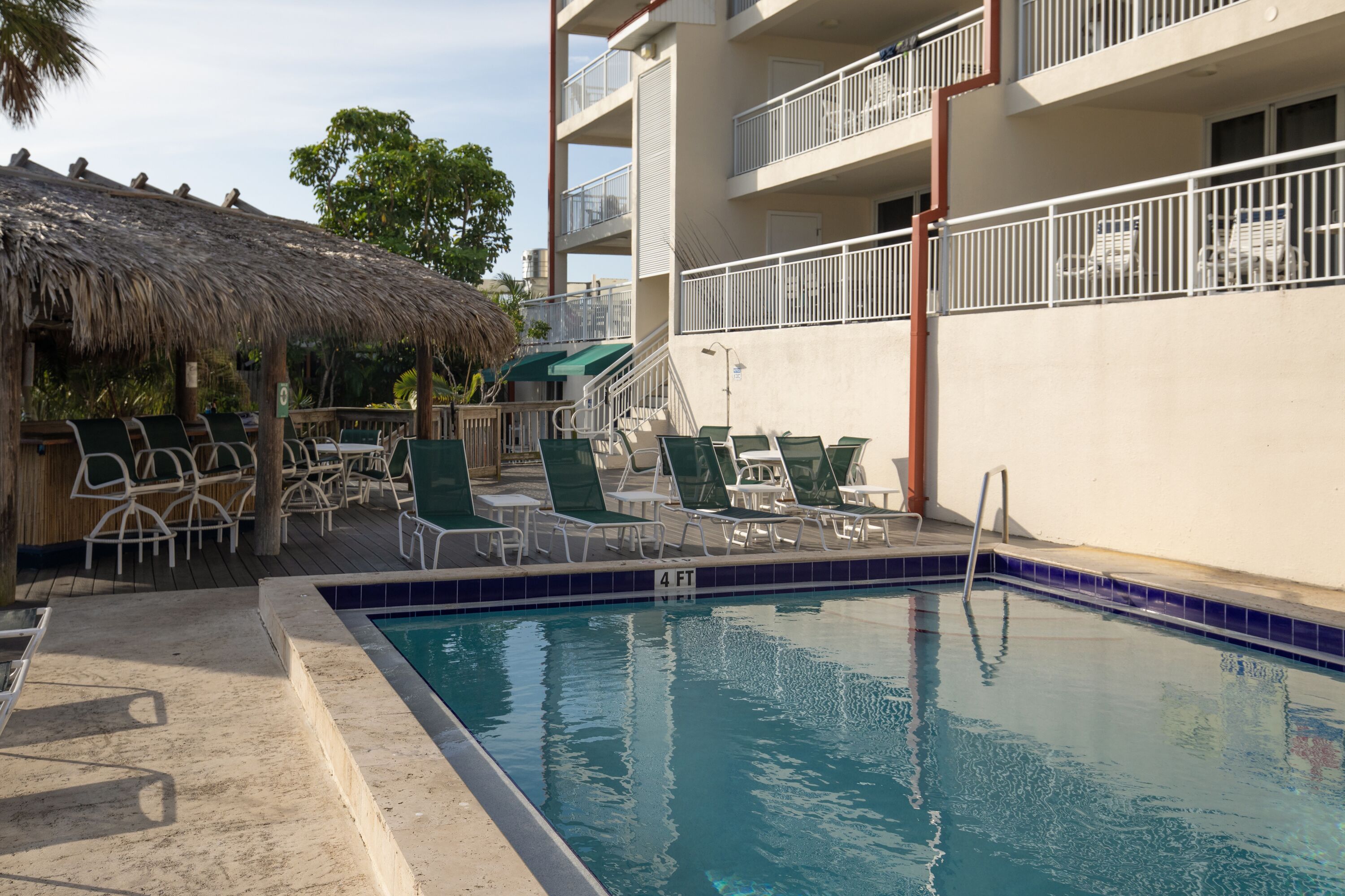 Pelican Landing Falmingo-2bedroom waterfront condo w/boat slip, parking