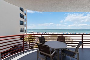 Outdoor dining - Luxury Direct Beachfront Views - Crimson #201 (Madeira Beach)