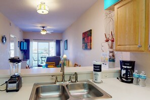 Unclassified image, 2 of 48, button