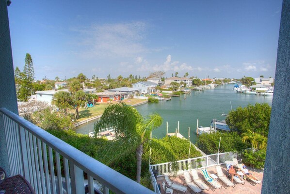 Unclassified image, 1 of 48, button