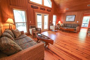 テレビ、DVD プレーヤー