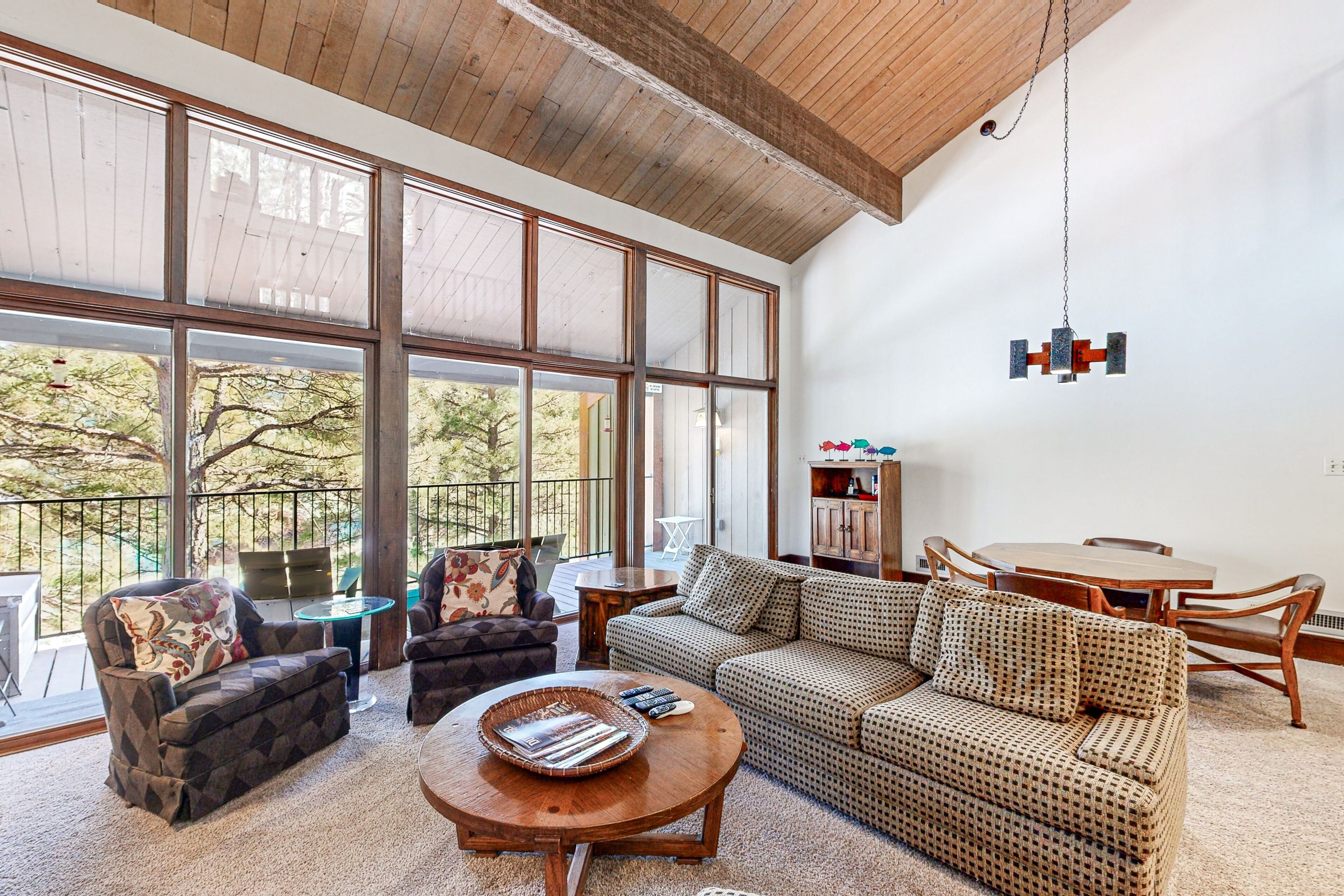 Two-Level Condo with Valley Views, Deck & Pool - Near Skiing & Boating