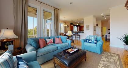 Linkside Villa 1: Marshfront townhome in Wild Dunes