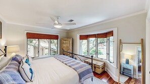5 quartos, ferros/tábuas de passar roupa, Wi-Fi de cortesia