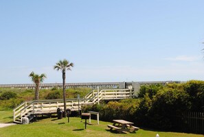 Property grounds - Beautiful Ocean Front Condo with Ocean Views (Isle of Palms)