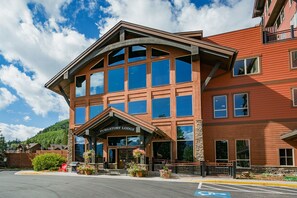 Exterior - Premier Building at Purgatory - Ski in/Ski Out (Durango)