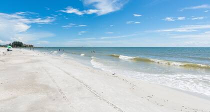 Beach Hotel Unit - Ground Floor Surf Song #154