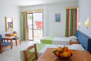 Bed sheets - Paloma Hotel Apartments (Ayia Napa)