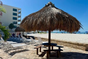 Property grounds - Poolside 2b 2b Unit - 2nd Floor - Surf Song #224 (Madeira Beach)