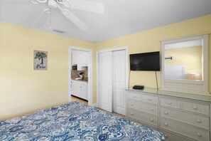1 habitación, tabla de planchar con plancha, internet y ropa de cama 