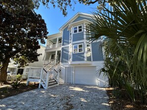 Exterior - Beautifully updated home located in Wild Dunes just steps to beach and pool (Isle of Palms)