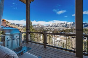 Property grounds - The Cantilever Lodge - Purg's Finest Luxury Home- Unreal Views, Firepit (Durango)