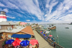 Marina - Beachfront Complex - 2b 2b - Beach Place #203 (Madeira Beach)