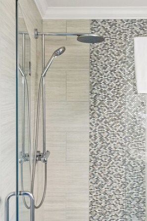 Shower, towels
