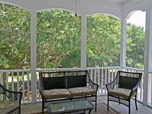 Property grounds - Beautifully decorated and spacious home in Wild Dunes with a private pool (Isle of Palms)
