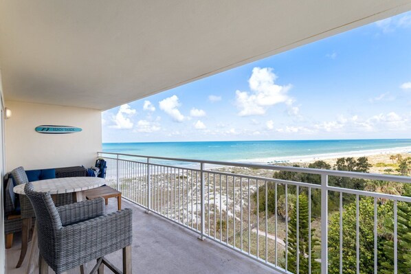 Property grounds - Top Floor Beach & Gulf Views - Madeira Norte #516 (Madeira Beach)