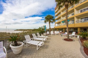 Terrace/patio - Clear Beach Views  - Balcony - Madeira Norte #414 (Madeira Beach)
