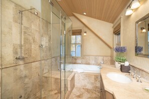 Hair dryer, towels, soap, shampoo - 211 A SOUTH OAK - Luxury Home, Downtown Telluride, Steps away from the GONDOLA! (Telluride)