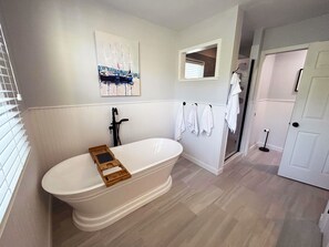Shower, towels