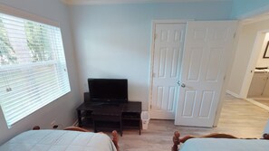 3 habitaciones, tabla de planchar con plancha y wifi gratis 