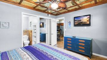 2 bedrooms, iron/ironing board, free WiFi, bed sheets