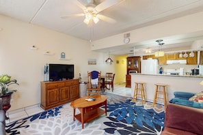 TV - Cozy Beachside Condo with Shared Pool, Hot Tub with a Prime Location (South Padre Island)