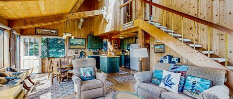 Een televisie, een dvd-speler, boeken en een stereo