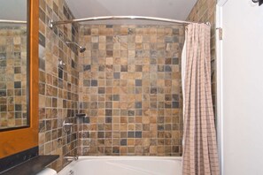 Haartrockner, Shampoo