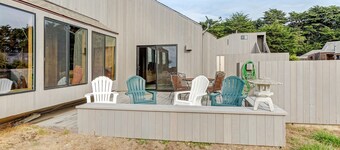 Oceanview Home Near Beach with Private Hot Tub & Shared Pool