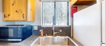 Spacious, updated townhouse with deck & sauna