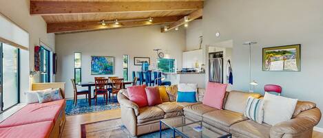 TV, DVD-spiller, bøker og filmbibliotek