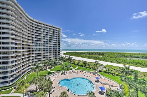 Resort Condo with Balcony & Stunning Ocean Views!