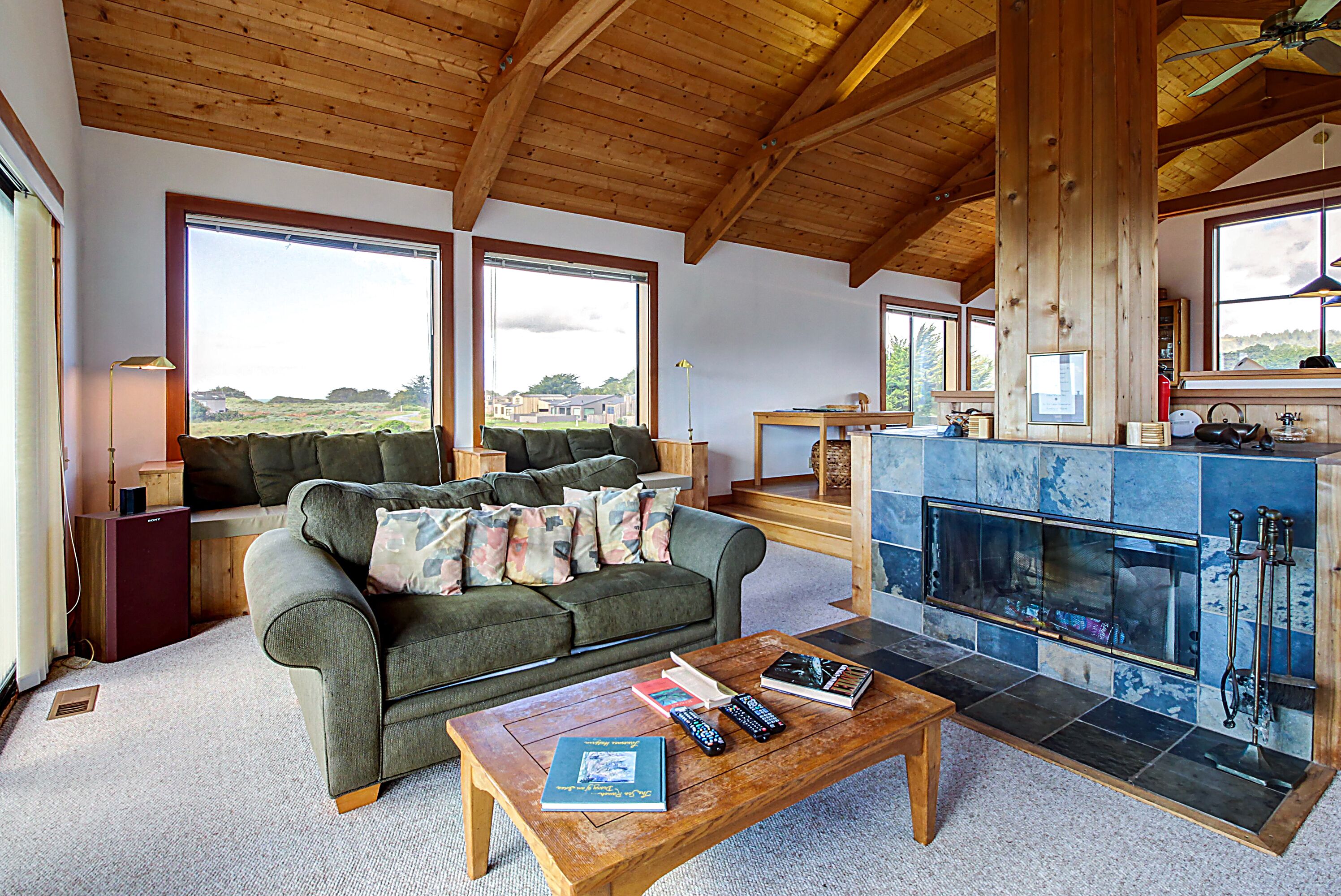 Sea Ranch Home with Separate Cottage and Hot Tub Plus Shared Pool