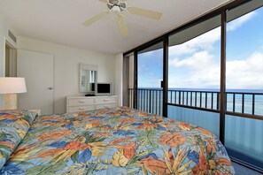 2 bedrooms, iron/ironing board, internet, bed sheets