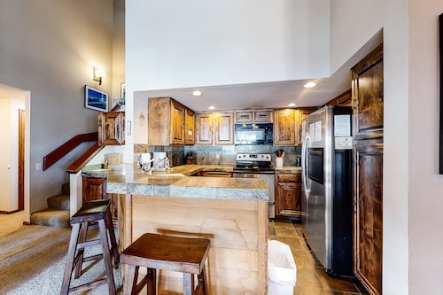 Ihana paikka perheen loma yhteinen uima-allas, poreallas, sauna ja enemmän!