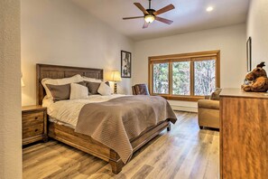 3 bedrooms, iron/ironing board, Internet, bed sheets