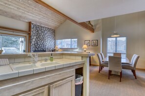 Interior - Rustic Retreat Near Skiing & Lakes with Shared Hot Tub & Wood-Burning Fireplace (Mammoth Lakes)